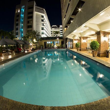 Copacabana Apartment Hotel Pasay Exterior photo