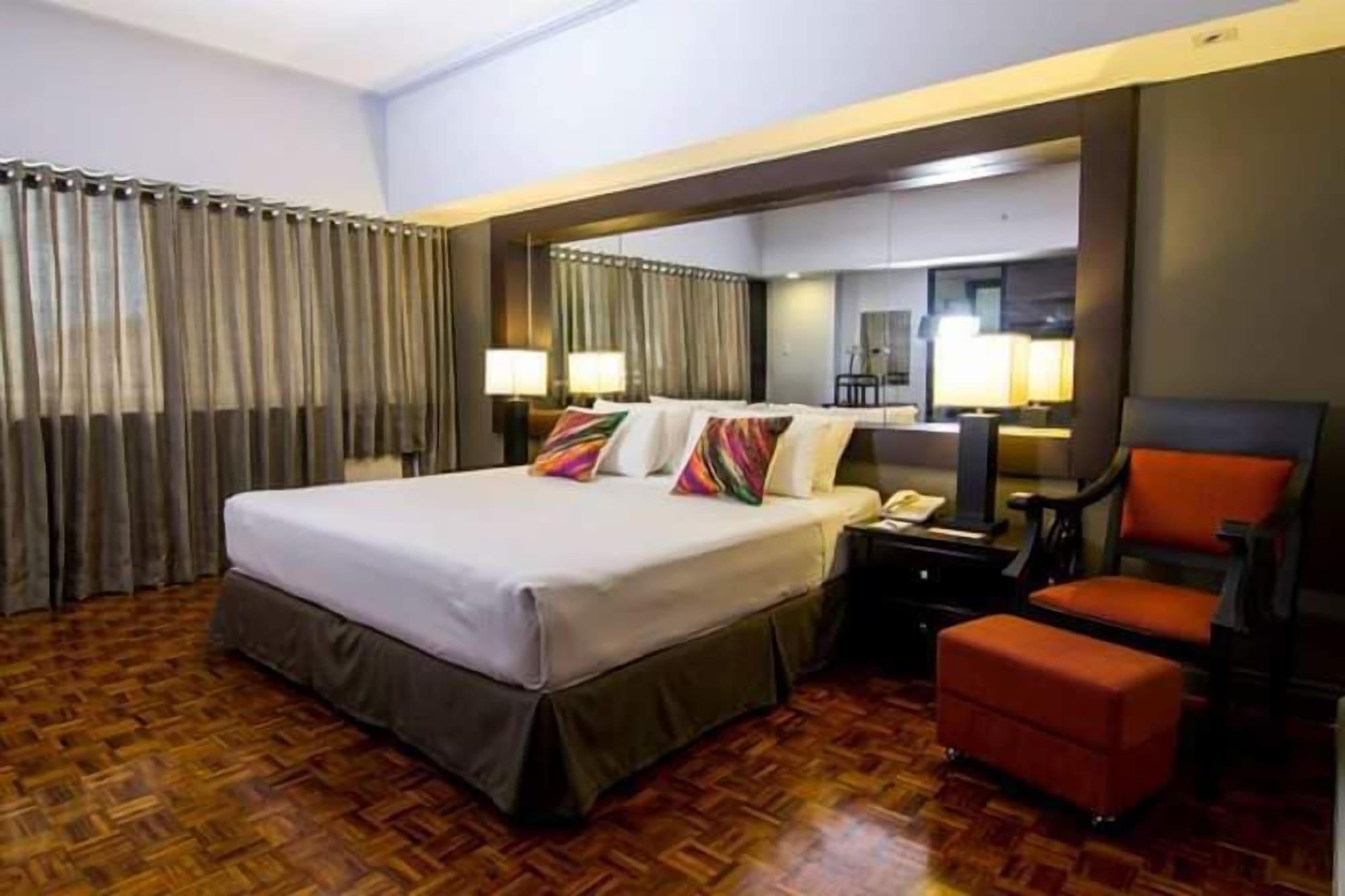 Copacabana Apartment Hotel Pasay Exterior photo