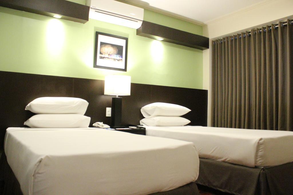 Copacabana Apartment Hotel Pasay Exterior photo