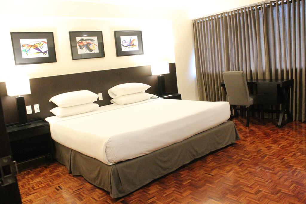 Copacabana Apartment Hotel Pasay Exterior photo