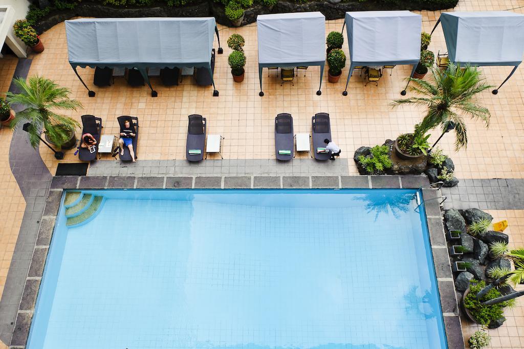 Copacabana Apartment Hotel Pasay Exterior photo